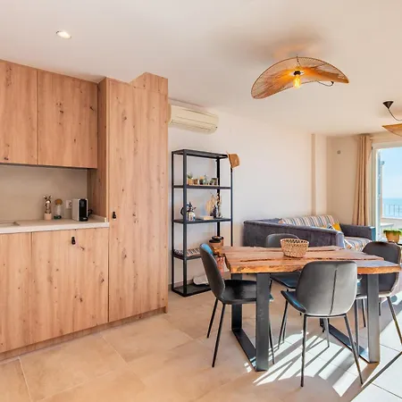 Vistamar 96 * بينيتاشيل